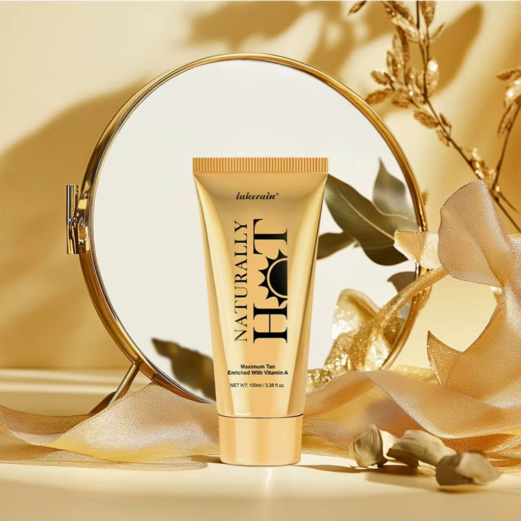 Reveal a natural sun-kissed glow with our lightweight long-lasting self-tanning body lotion